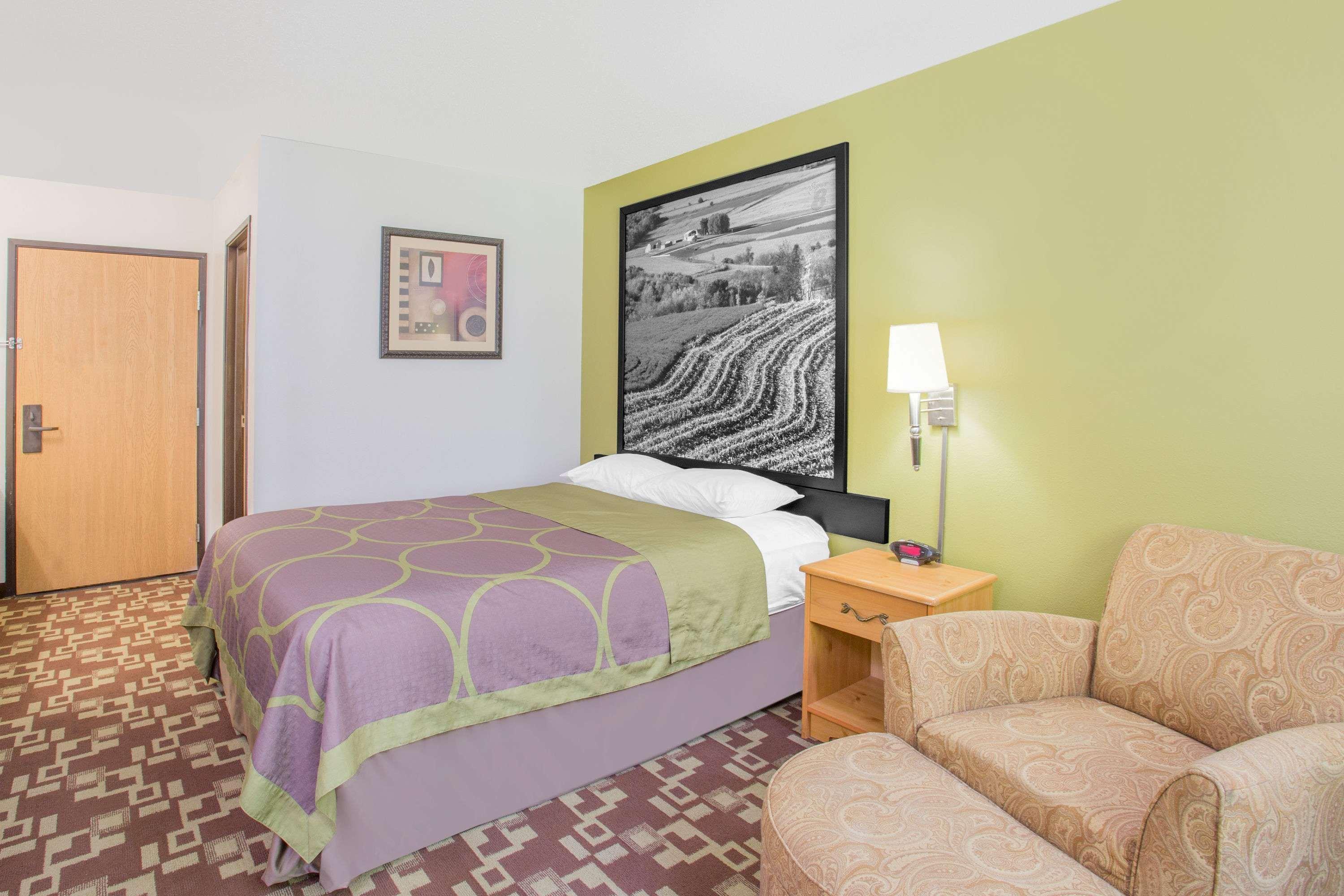 Super 8 By Wyndham Independence Ia Hotel Ngoại thất bức ảnh