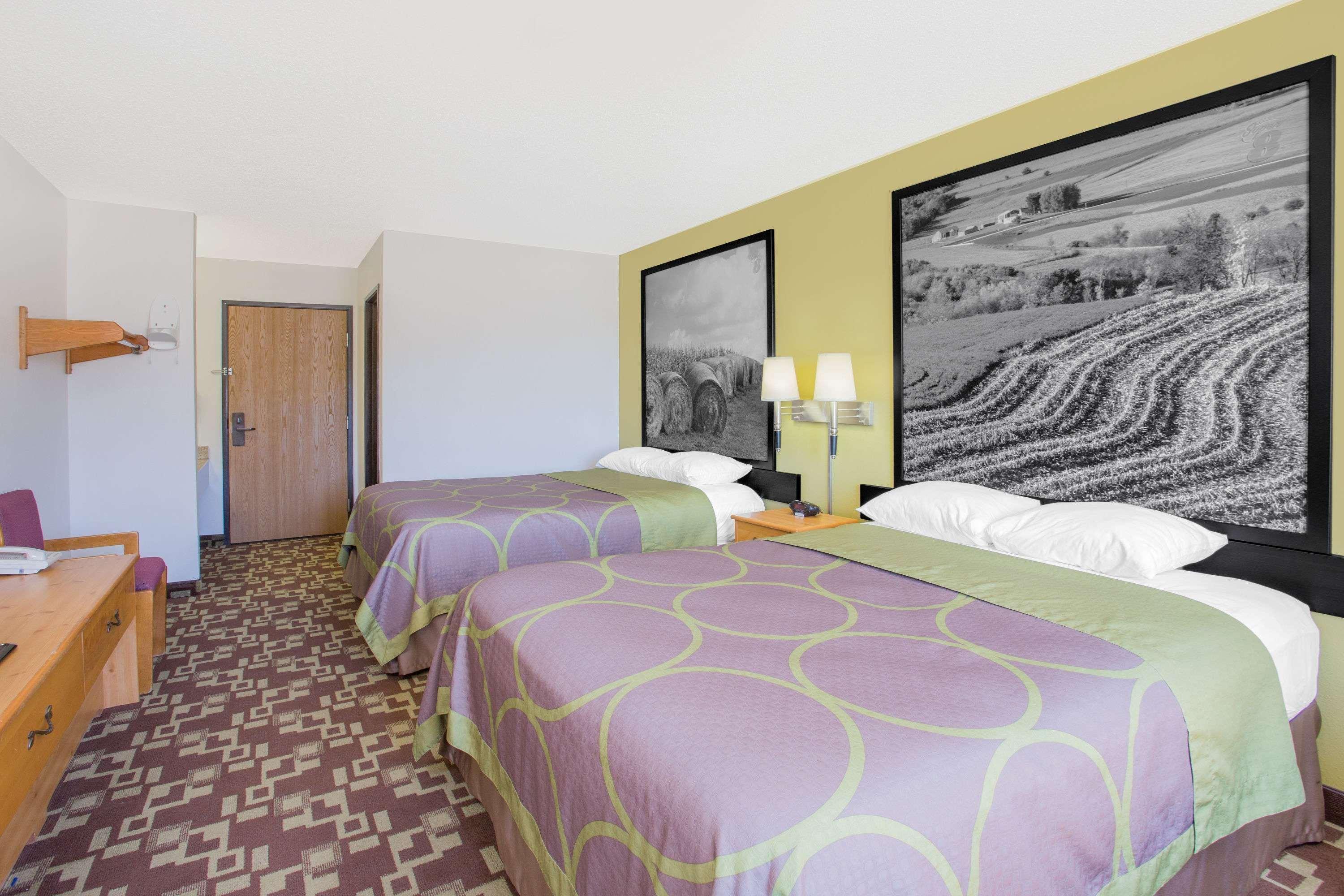 Super 8 By Wyndham Independence Ia Hotel Ngoại thất bức ảnh